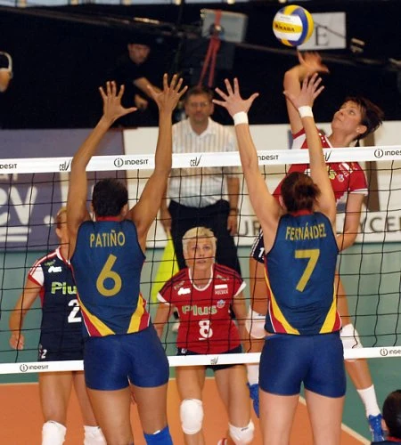 ME siatkarek grupa B: Polska - Hiszpania 3:0 (25:21, 25:22, 25:20)