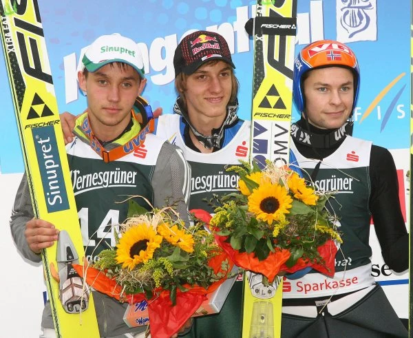 Podium konkursu w Klingenthal: Pavel Karelin, Gregor Schlierenzauer i Anders Jacobsen Fot. Grzegorz Momot