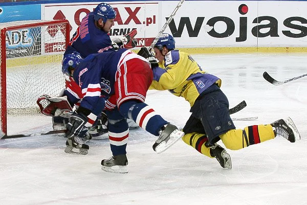 Hokeiści Junost Mińsk rozbili w Nowym Targu Wojasa/Podhale 8:3 w spotkaniu, które decydowało o awansie  Polaków do półfinału Pucharu Kontynentalnego,FOT.Tadeusz Bącal