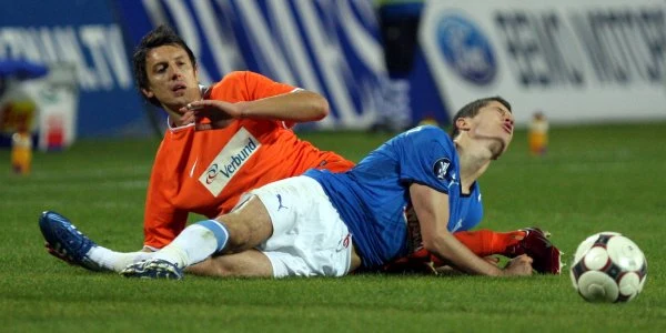 Piłkarze Lecha Poznań pokonali po dogrywce Austrię Wiedeń 4:2 w rewanżowym meczu pierwszej rundy Pucharu UEFA. Lechici awansowali do fazy grupowej. Fot. Adam Ciereszko.
