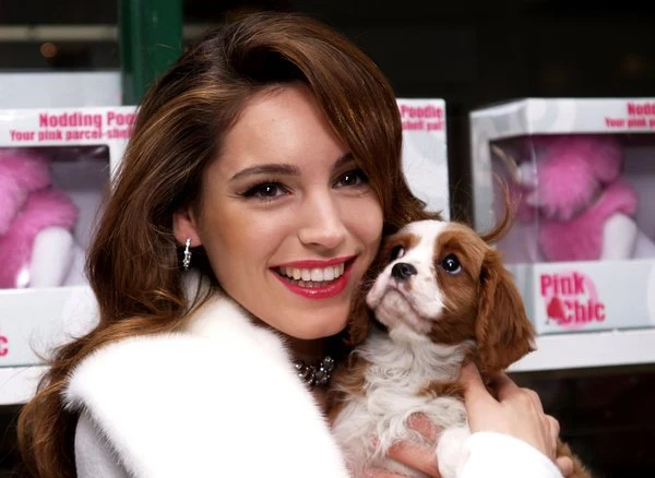 Na zdjęciu angielska aktorka i modelka Kelly Brook, dziewczyna gwiazdy rugby - Danny'ego Ciprianiego.