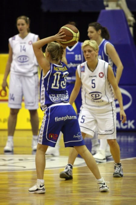 W spotkaniu 24. kolejki Ford Germaz Ekstraklasy Wisła Can-Pack Kraków pokonała we własnej hali Finepharm AZS KK Jelenia Góra 84:52. Fot. Miłosz Wyszyński.