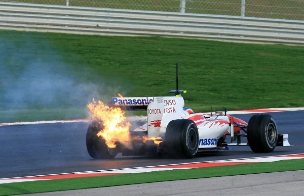 Toyota TF109 aż paliła się do jazdy