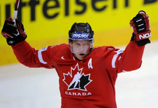 Ćwierćfinał hokejowych MŚ: Kanada - Łotwa 4:2 (0:0, 3:1, 1:1) Ćwierćfinał hokejowych MŚ: Kanada - Łotwa 4:2 (0:0, 3:1, 1:1)