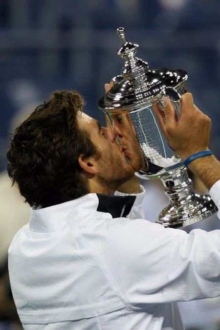 Juan Martin del Potro wygrał wielkoszlemowy US Open. Argentyńczyk w finale pokonał Szwajcara Rogera Federera 3:6, 7:6 (7-5), 4:6, 7:6 (7-4), 6:2