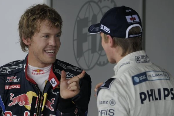 Nico Hulkenberg (z prawej) i  Sebastian Vettel