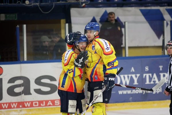 Zawodnicy Podhala: Kelly Czuy i Sebastian Łabuz. Zawodnicy Podhala: Kelly Czuy i Sebastian Łabuz.