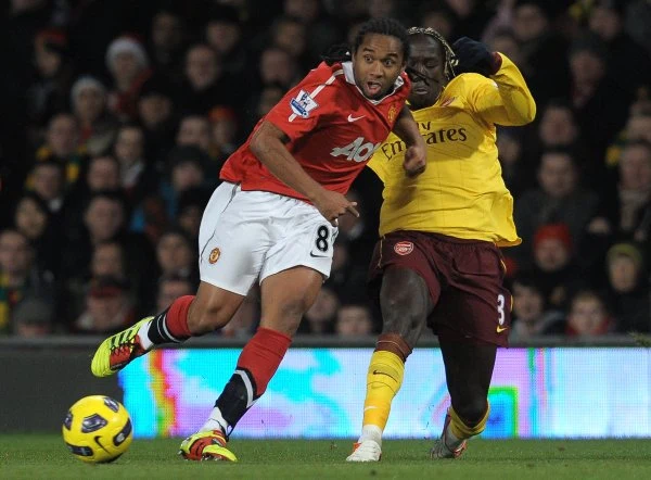 17. kolejka Premier League: Manchester United - Arsenal Londyn 1-0 (1-0). W bramce "Kanonierów" wystąpił Wojciech Szczęsny dla którego był to debiut w Premier League.