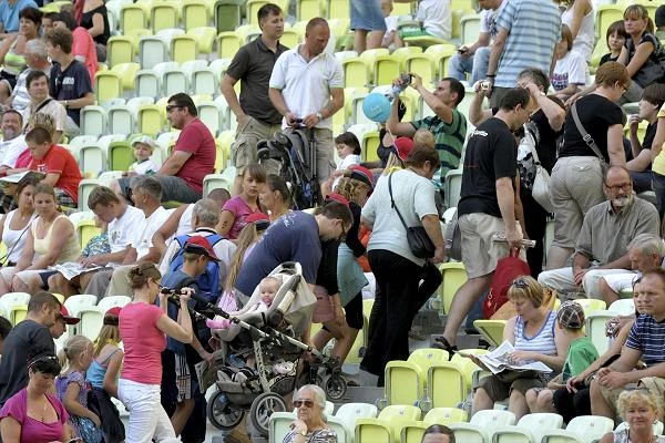 Ponad 80 tysięcy osób odwiedziło w ramach dnia otwartego stadion PGE Arena w Gdańsku Fot. Adam Warżawa