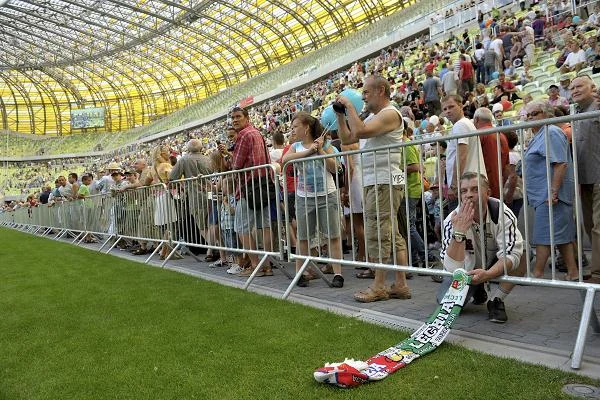Ponad 80 tysięcy osób odwiedziło w ramach dnia otwartego stadion PGE Arena w Gdańsku Fot. Adam Warżawa