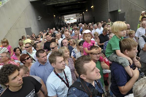 Ponad 80 tysięcy osób odwiedziło w ramach dnia otwartego stadion PGE Arena w Gdańsku Fot. Adam Warżawa