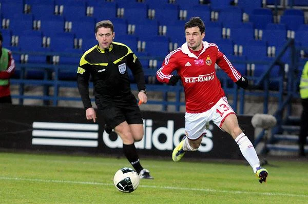 W natarciu Dragan Paljić z Wisły.