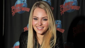 AnnaSophia Robb. Widzowie mogą ją pamiętać z roli w filmie "Charlie i fabryka czekolady”.