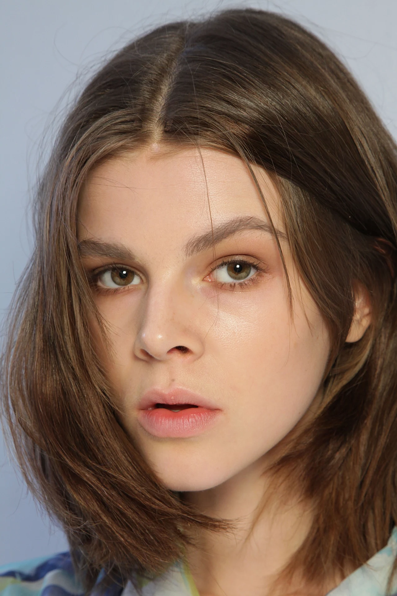 Pokaz Burberry - makijaż natural look