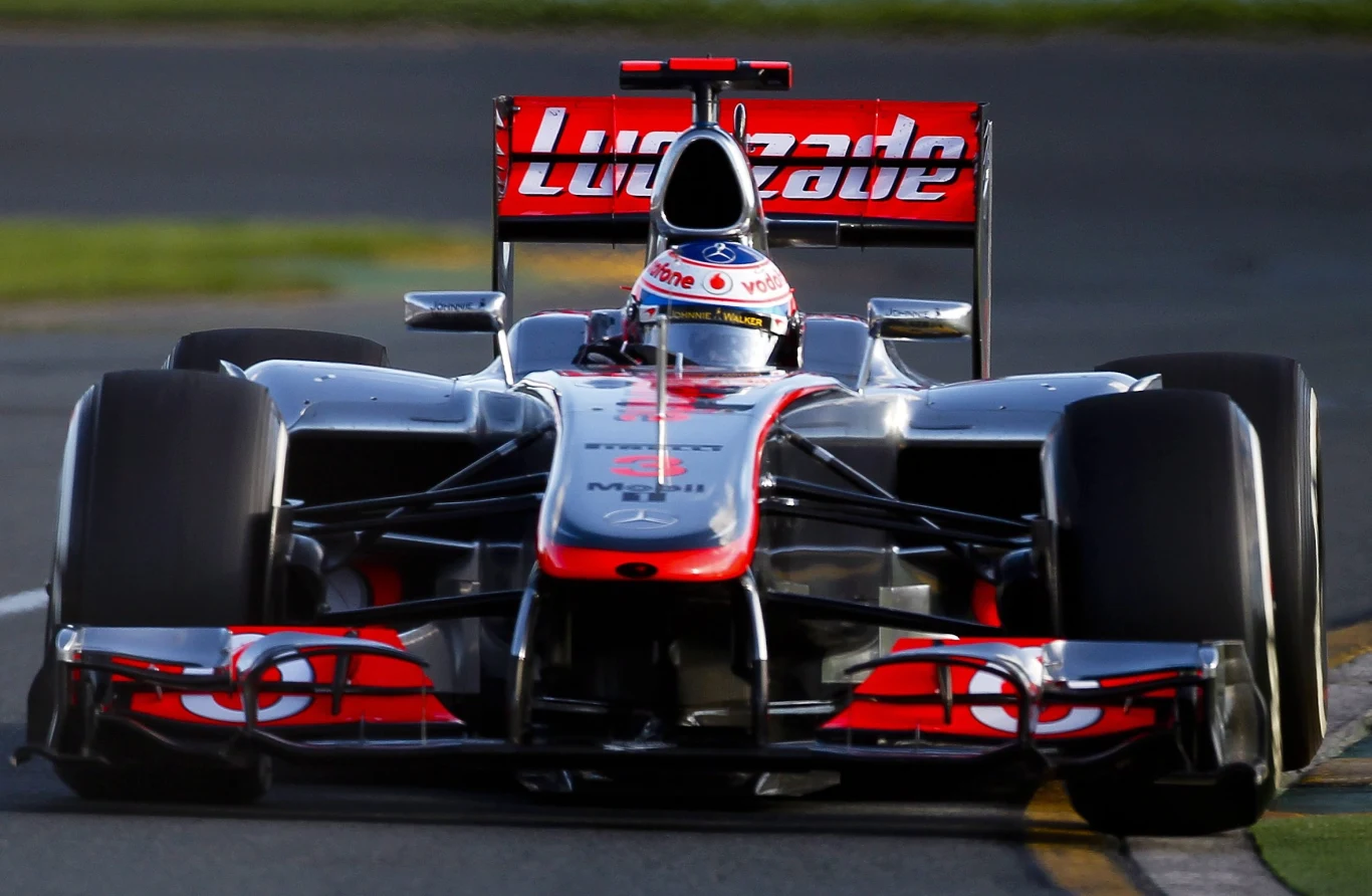 Jenson Button w bolidzie