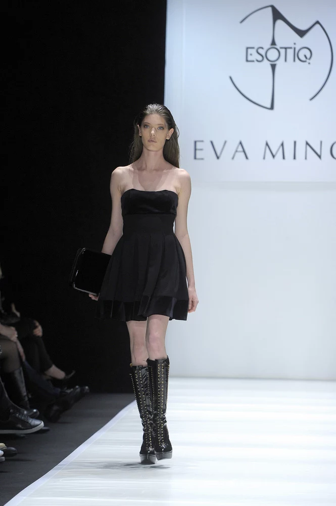 Pokaz Ewy Minge podczas Mercedes Benz Fashion Week Russia