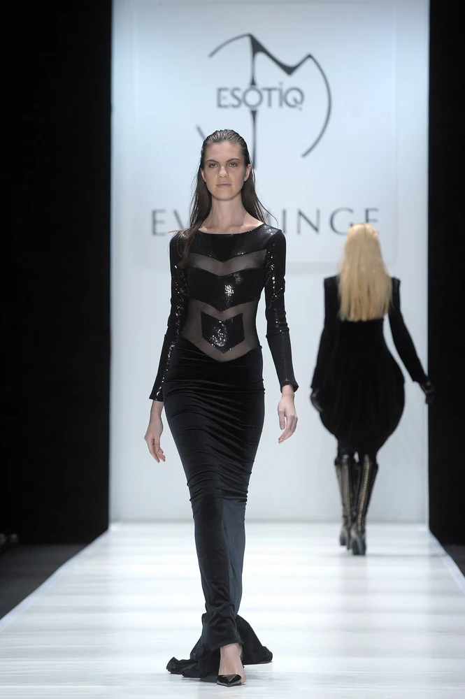 Pokaz Ewy Minge podczas Mercedes Benz Fashion Week Russia