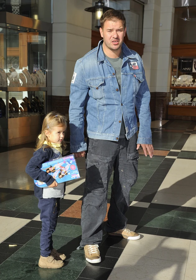 Tomasz Karolak z córką Leną Tomasz Karolak z córką Leną