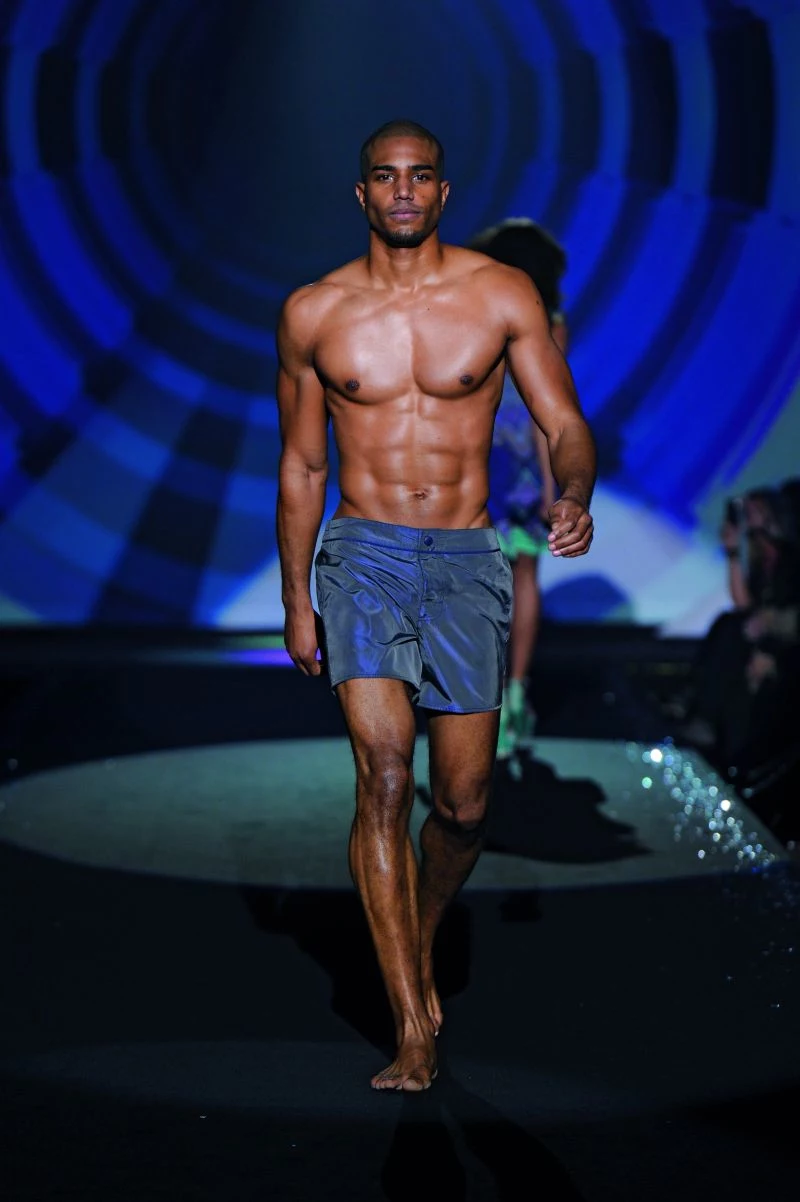 Calzedonia - kolekcja kostiumów kąpielowych na 2012 rok