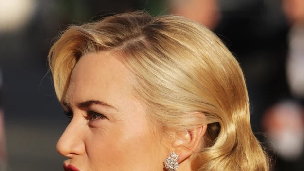 Kate Winslet w sukni projektu Jenny Packham podczas premiery filmu "Titanic 3D" w Londynie 