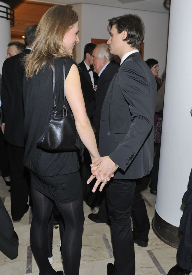 Wydawało się, że po rozwodzie Mateuszowi trudno będzie zaufać kobiecie. Paulina przekonała go, że nie warto się bać. Wydawało się, że po rozwodzie Mateuszowi trudno będzie zaufać kobiecie. Paulina przekonała go, że nie warto się bać.