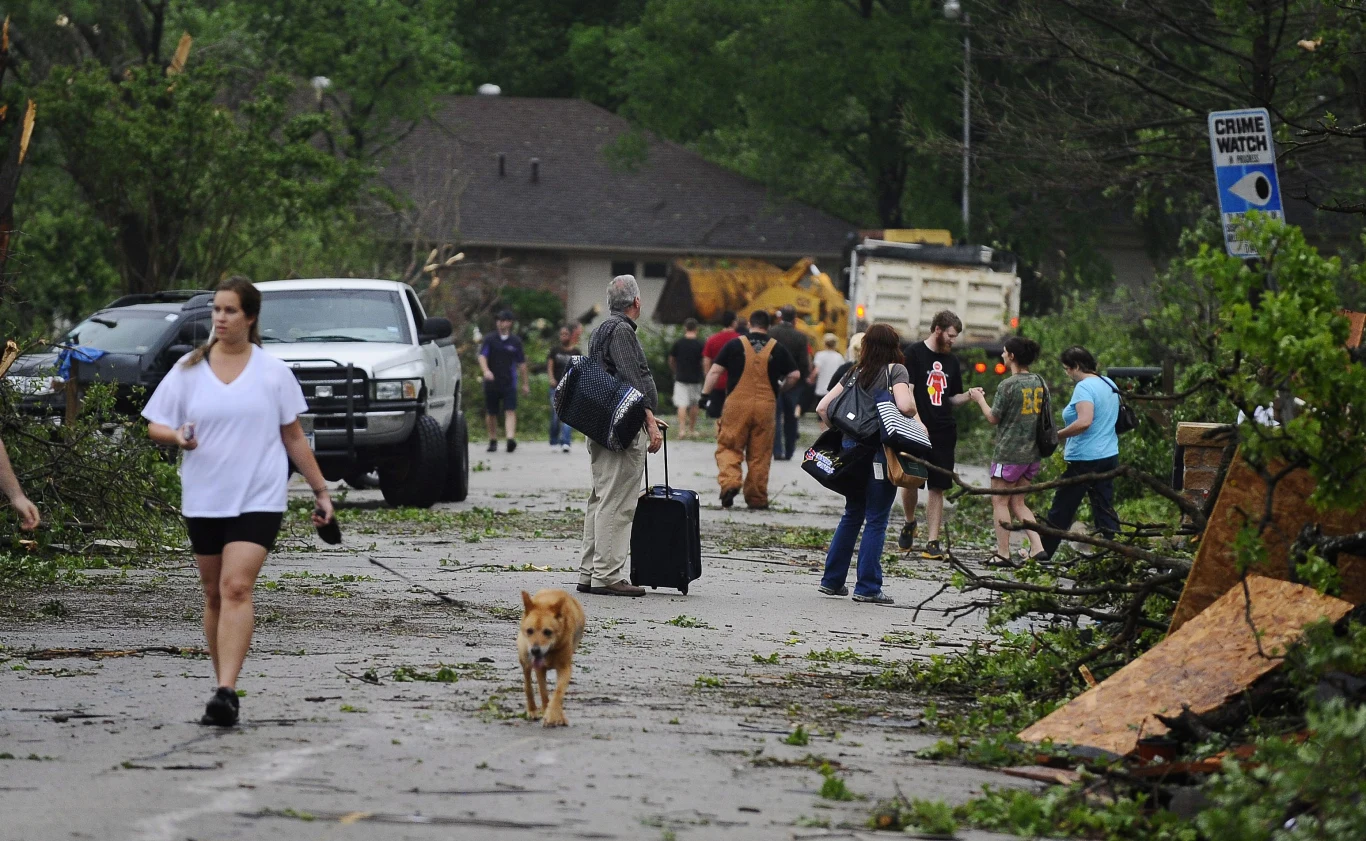 Zniszczenia po tornado w Teksasie