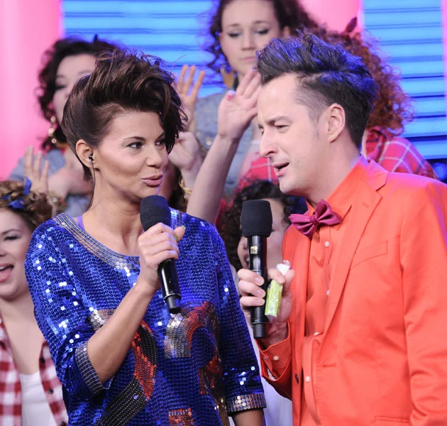 Edyta bardzo się zaangażowała w przygotowania do "Bitwy na głosy". Edyta bardzo się zaangażowała w przygotowania do "Bitwy na głosy".