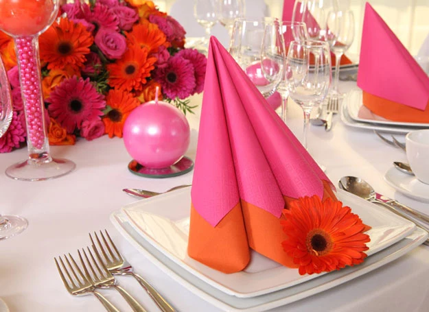 Warto wybrać motyw przewodni ceremonii zaślubin i przyjęcia