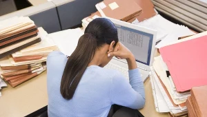 Zjawisko wypalenia zawodowego jest coraz powszechniejsze i dotyczy coraz młodszych