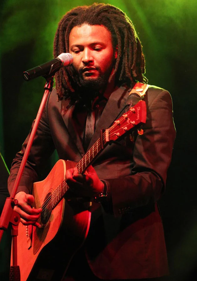 Pako Sarr nie obawia się zagrożenia ze strony tajemniczego bruneta?