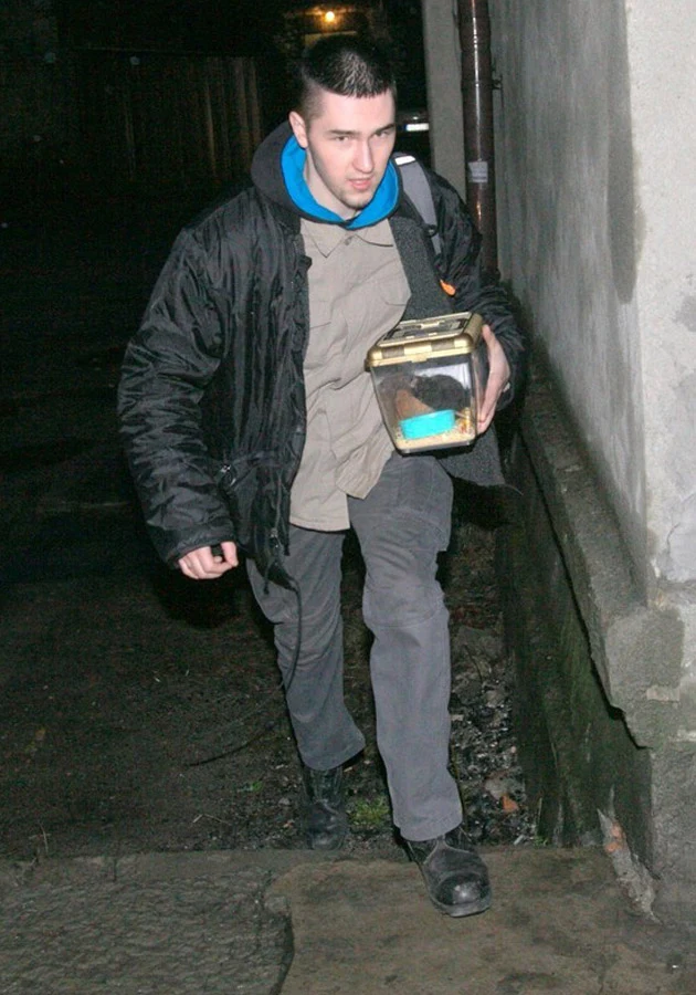 Bartek nie rozstaje się ze szczurem Bartek nie rozstaje się ze szczurem