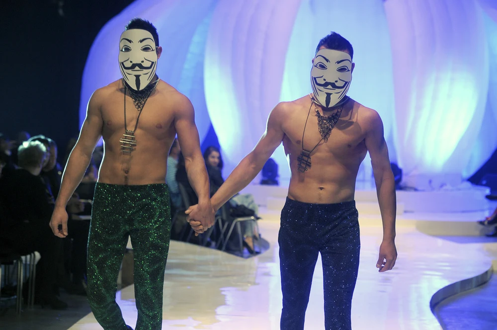 Pokaz - Złota Nitka