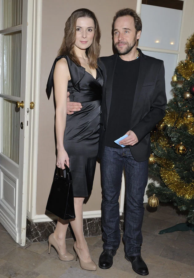 Informacja o rozwodzie Mlynkovej i Nowickiego wstrząsnęła polskim show-biznesem. Informacja o rozwodzie Mlynkovej i Nowickiego wstrząsnęła polskim show-biznesem.