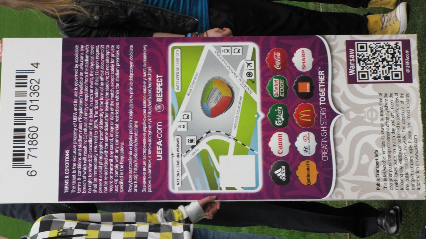 Bilety na Euro 2012 zaprezentowano na Stadionie Narodowym, gdzie odbędzie się inauguracyjny mecz mistrzostw świata. 