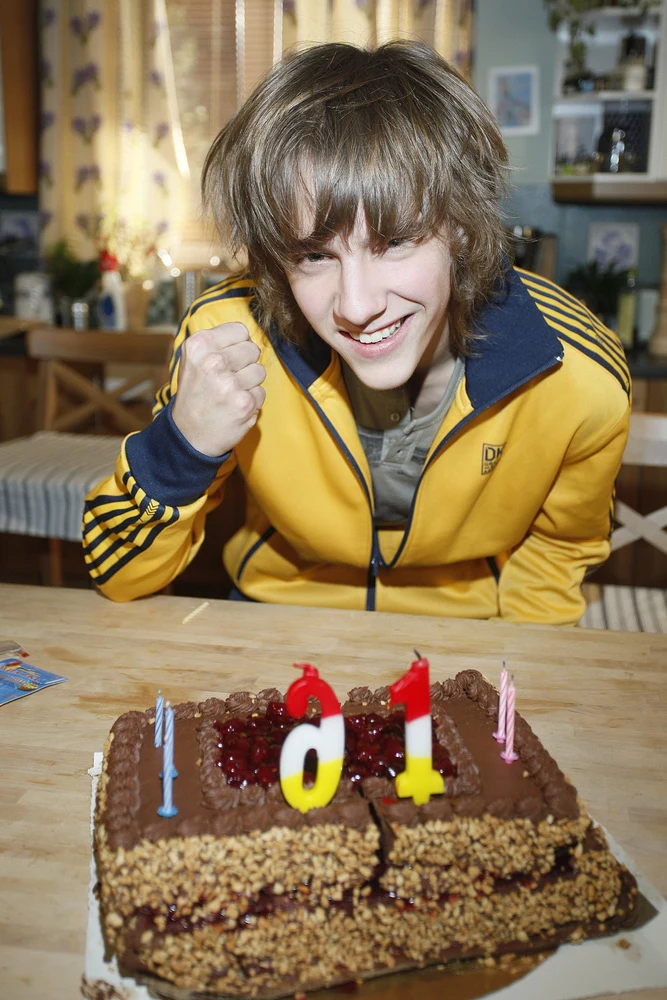 W gronie ekipy serialu Maciek obchodził swoje 16 urodziny