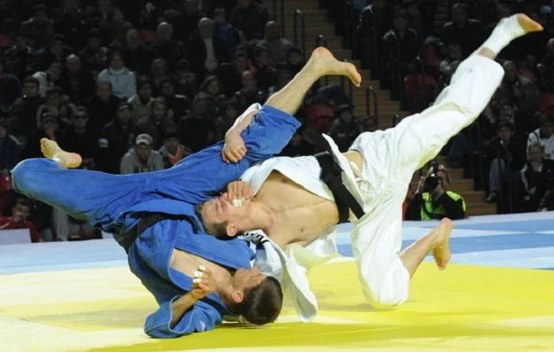 Tomasz Kowalski (białe kimono)