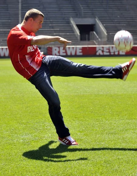 I mógł pokopać piłkę na ukochanym stadionie Rhein Energie Stadion