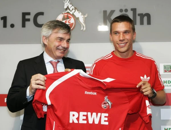 I w końcu się stało! Podolski wrócił do FC Koeln