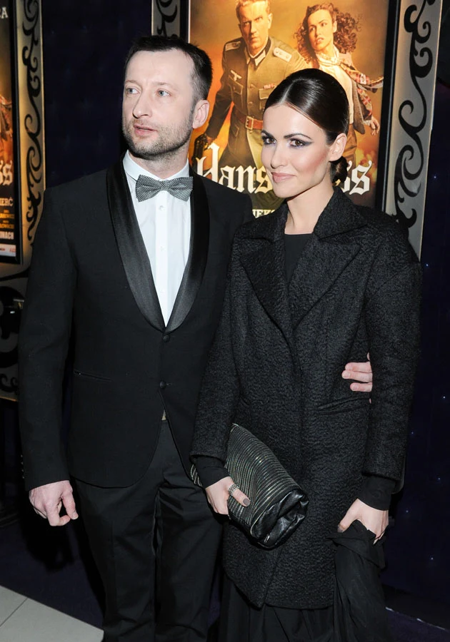 Marta jest już zmęczona pytaniami o to, kiedy w końcu weźmie ślub. Na zdjęciu z partnerem Adamem Królem. Marta jest już zmęczona pytaniami o to, kiedy w końcu weźmie ślub. Na zdjęciu z partnerem Adamem Królem.