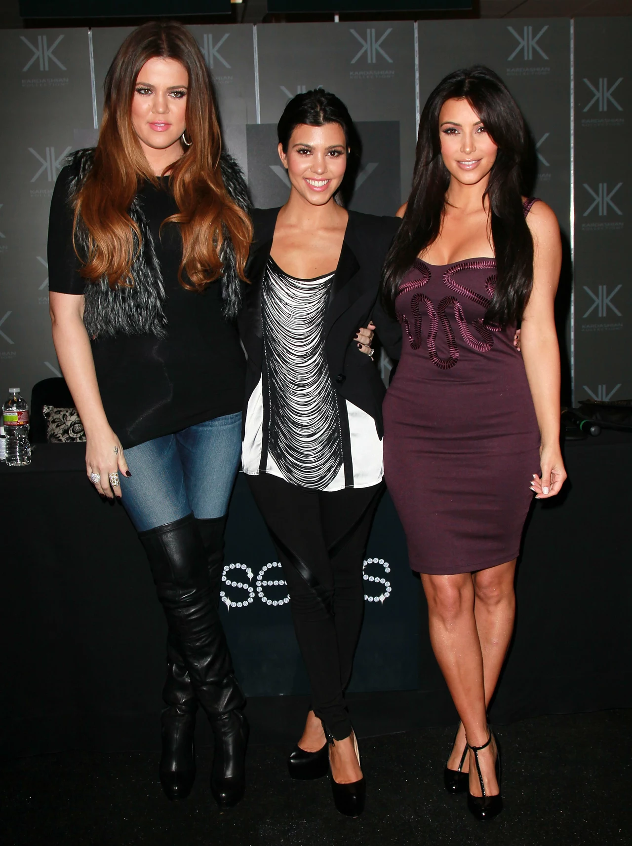 Khloe z siostrami - Kim i Kourtney Khloe z siostrami - Kim i Kourtney