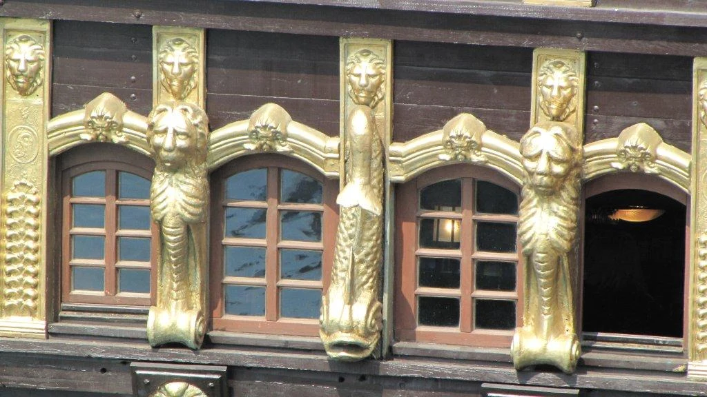 W inscenizacji wzięły udział trzy okręty stylizowane na galeony