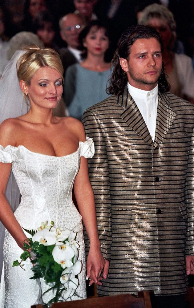 Ślub Radosława Majdana z Sylwią Koperkiewicz - 20 czerwca 1998 r. Ślub Radosława Majdana z Sylwią Koperkiewicz - 20 czerwca 1998 r.