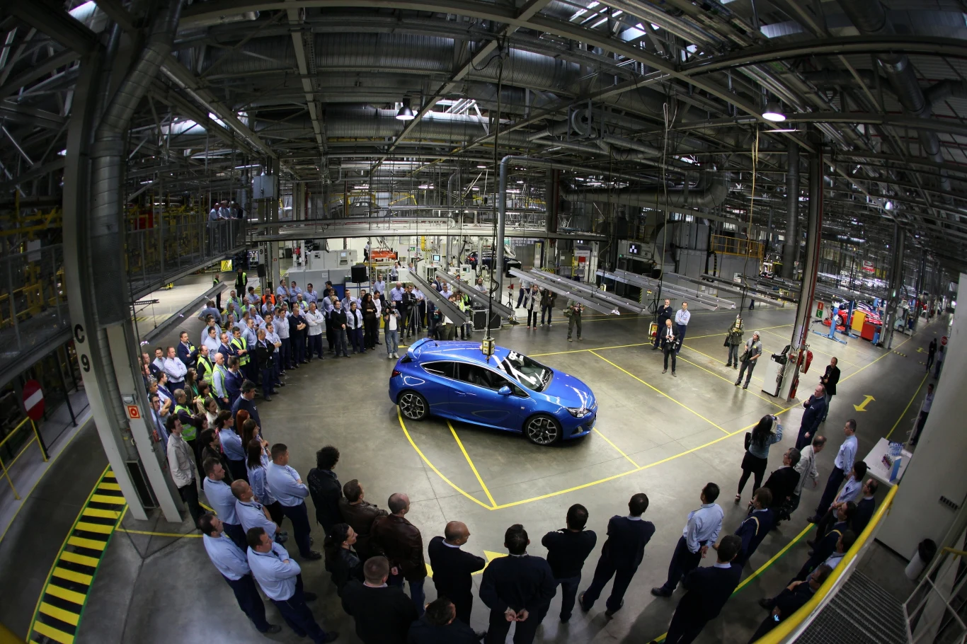 W gliwickim Oplu ruszyła produkcja sportowej astry OPC