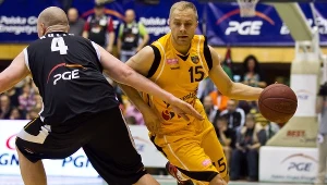 Łukasz Koszarek (P) z Trefla Sopot
