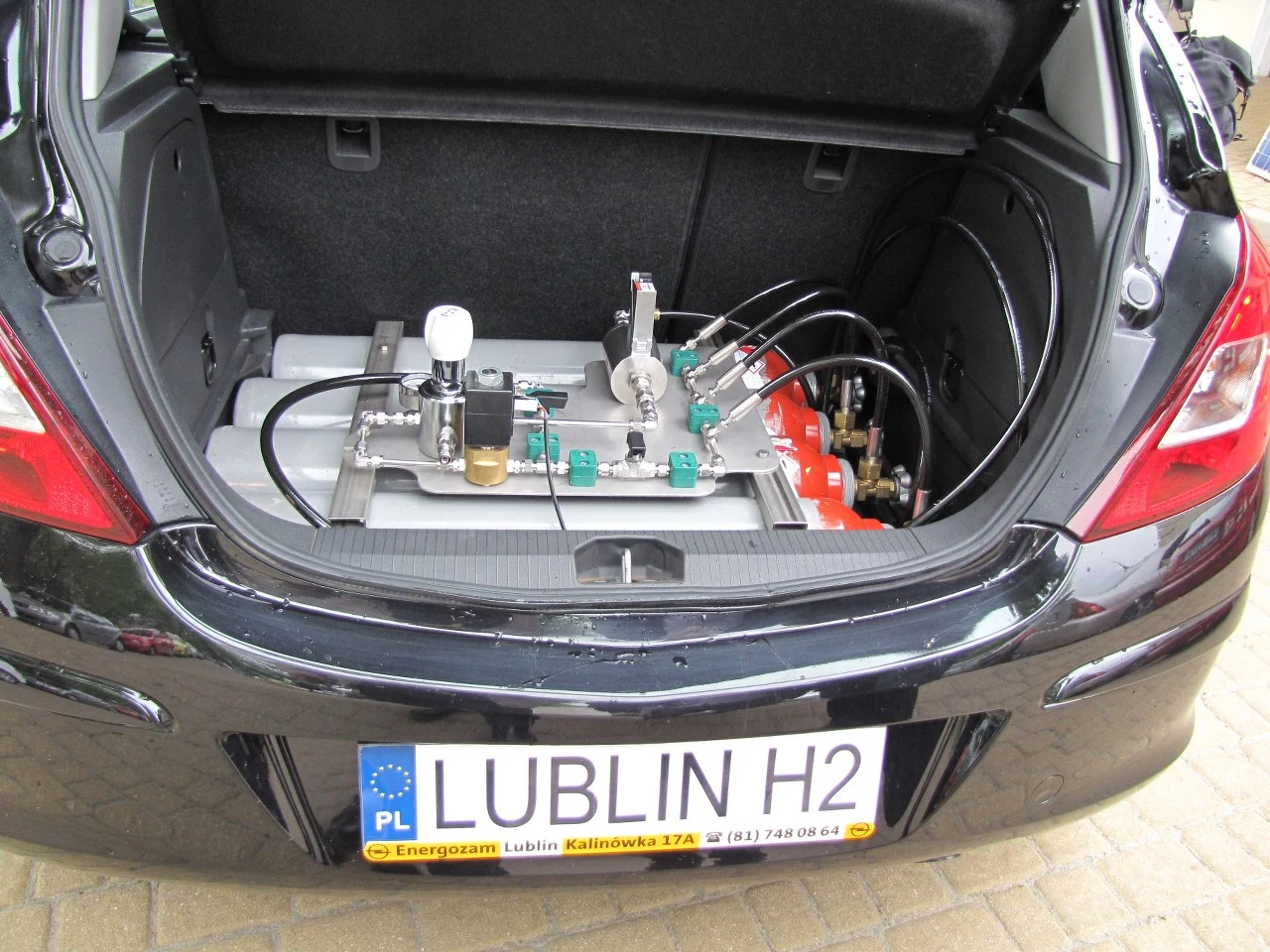 Auto z instalacją, którą wymyślili naukowcy z Lublina Auto z instalacją, którą wymyślili naukowcy z Lublina