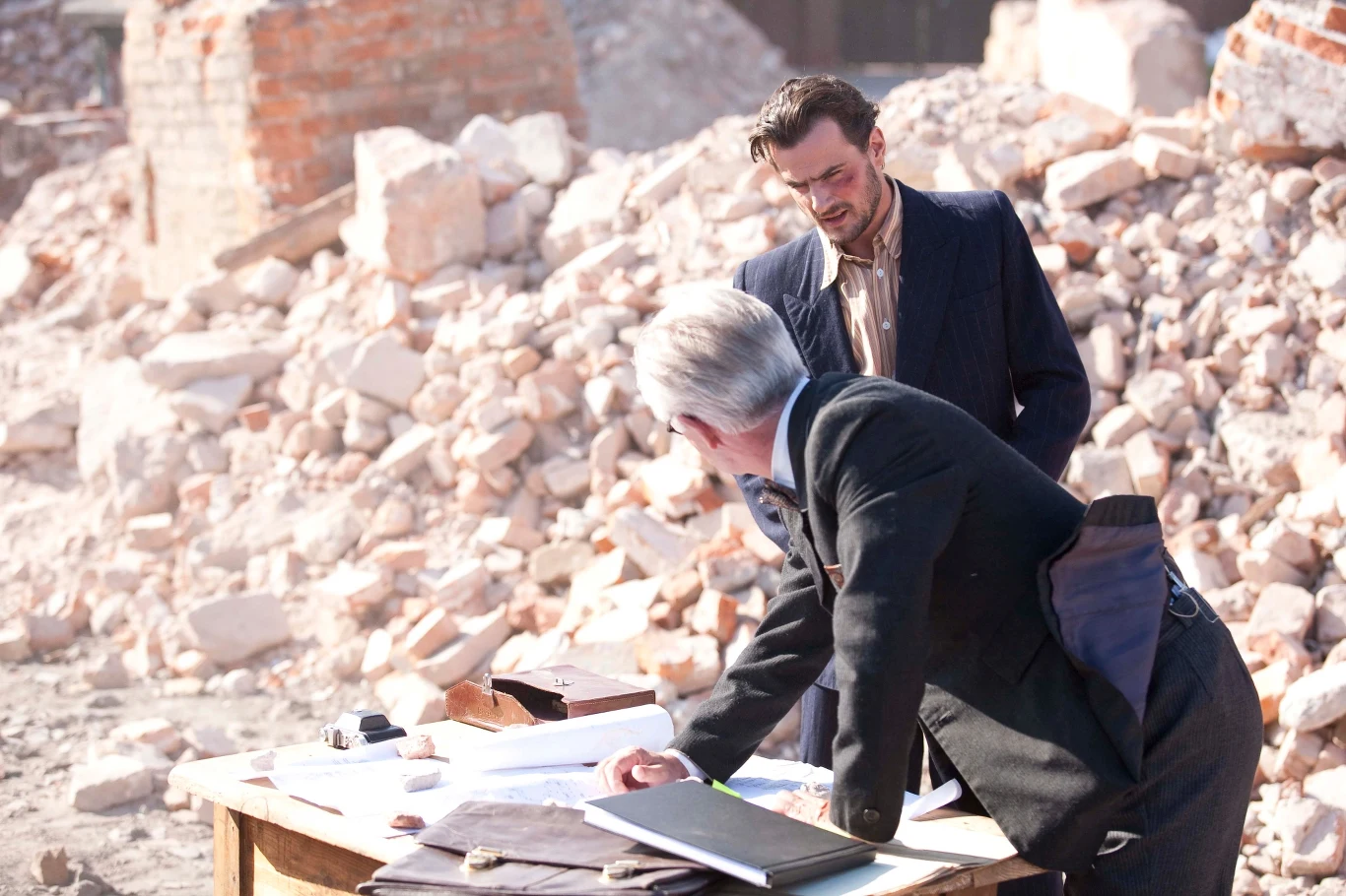 Plan zdjęciowy "Czasu honoru" na terenie dawnej Wytwórni Wódek Koneser w Warszawie