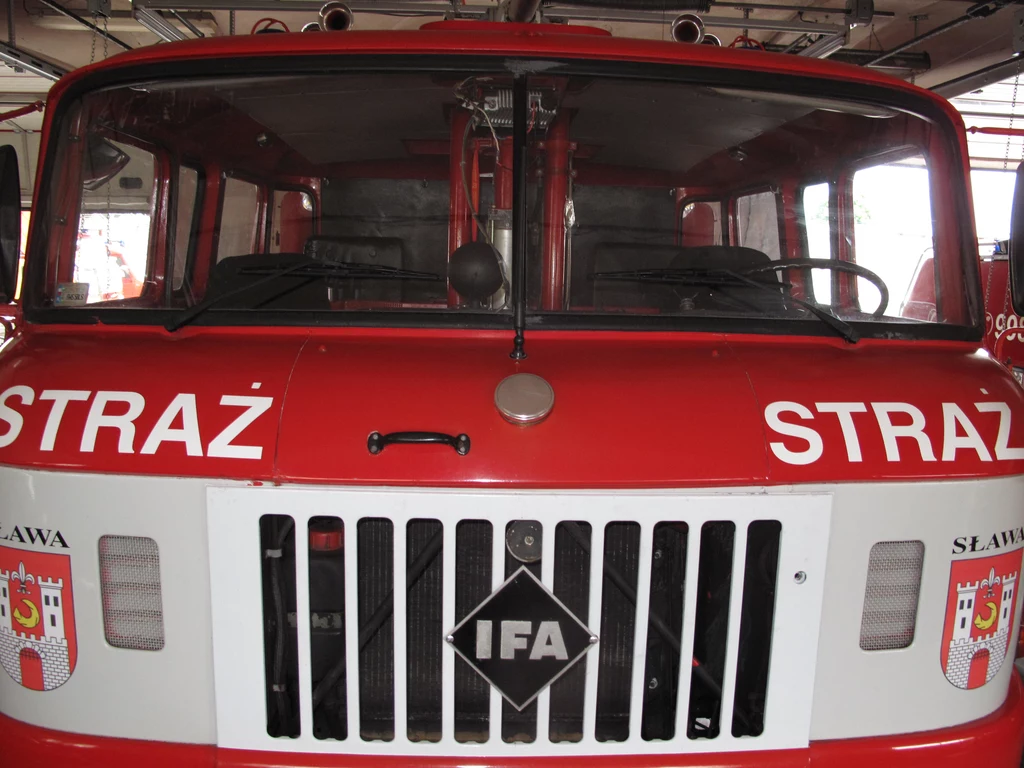 Wozy strażackie podarowane przez strażaków z Niemiec Wozy strażackie podarowane przez strażaków z Niemiec