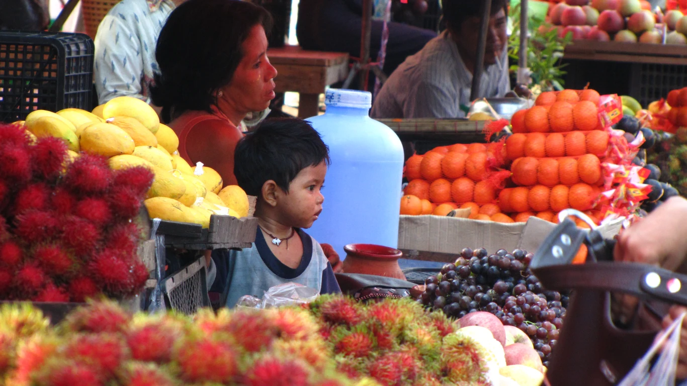 Codzienność na ulicach stolicy Birmy, Rangunu