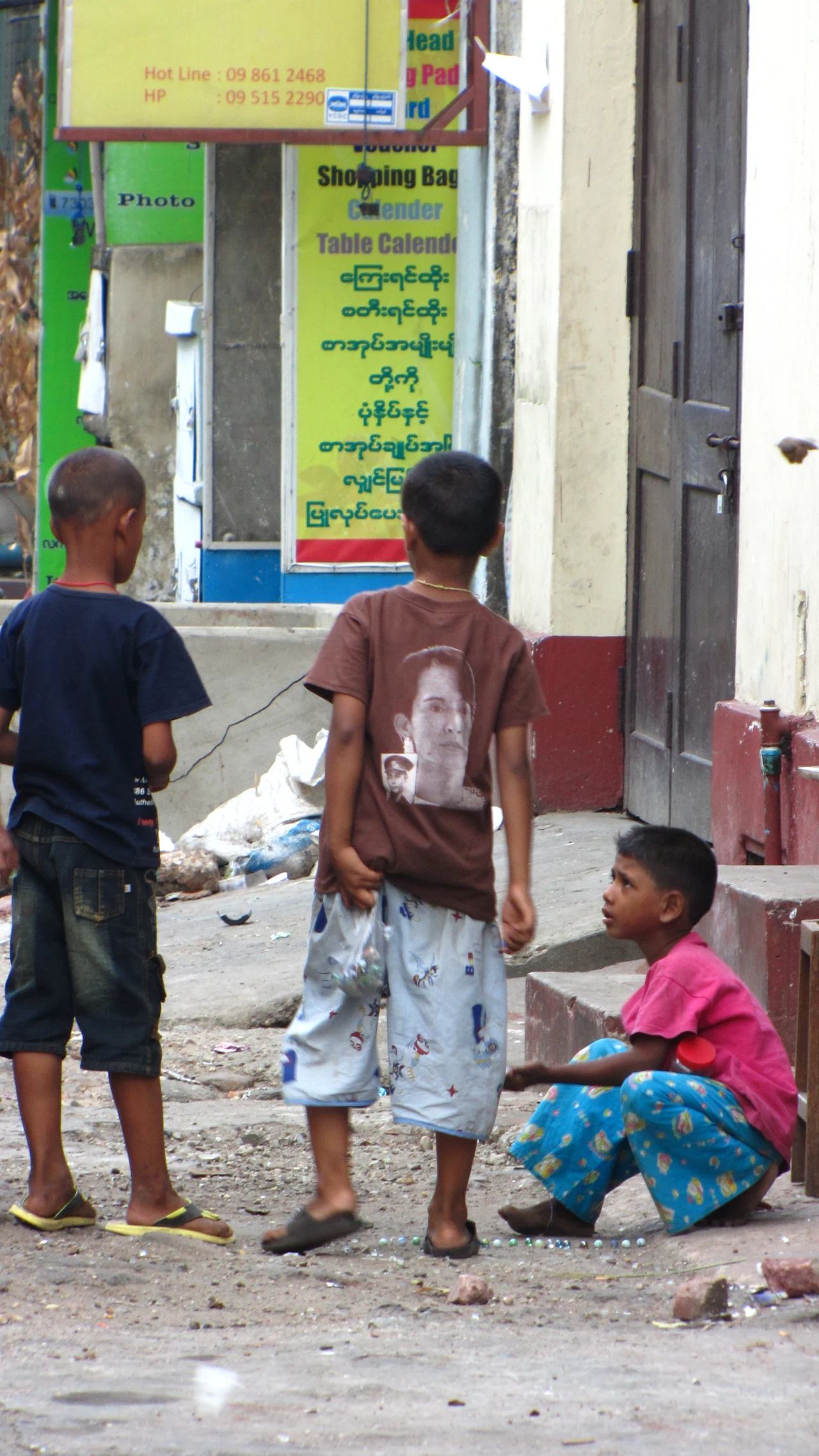 Codzienność na ulicach stolicy Birmy, Rangunu
