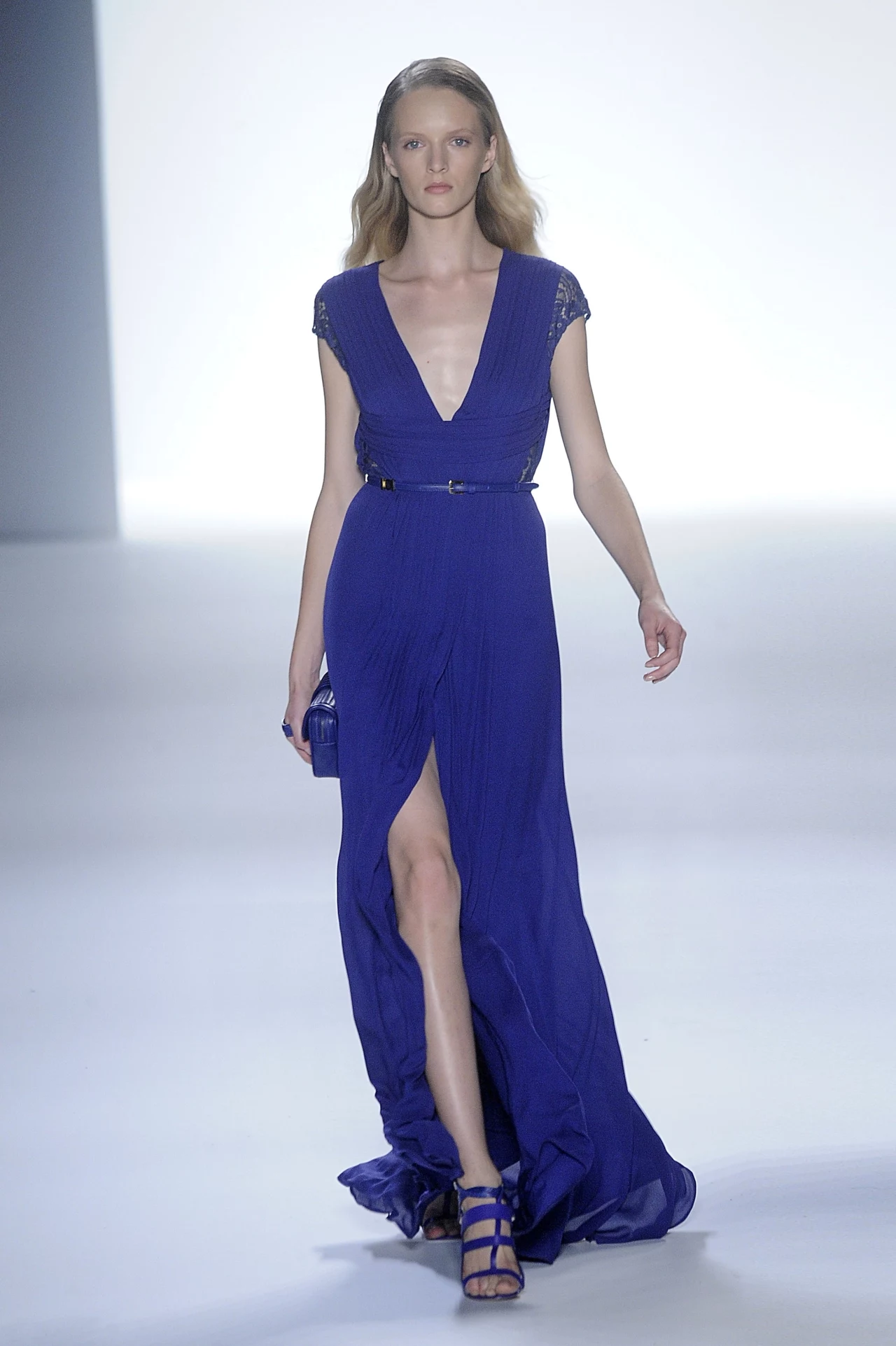 Elie Saab - moda w kolorze chabrowym Elie Saab - moda w kolorze chabrowym